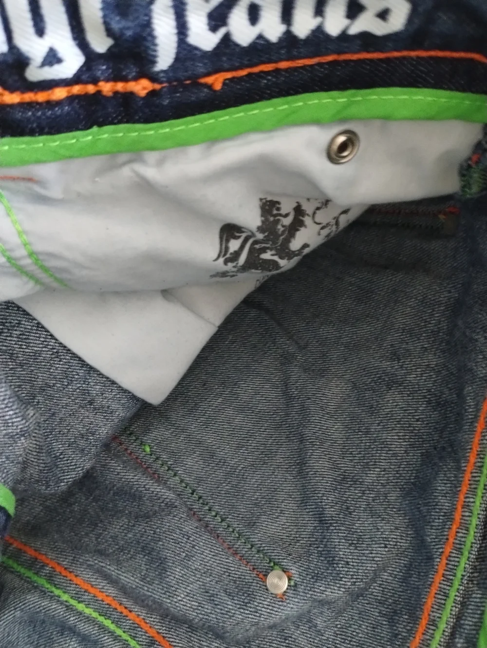 Coogi Men's Pants Y2K Spellout Denim Distressed Embroidered Size 34x 33 - Picture 9 of 14